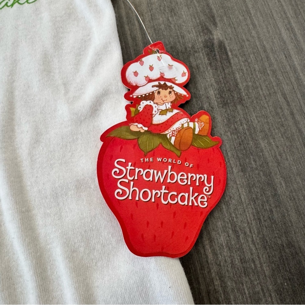 Strawberry shortcake vintage 80’s women tank top size small NWT - Picture 5 of 8